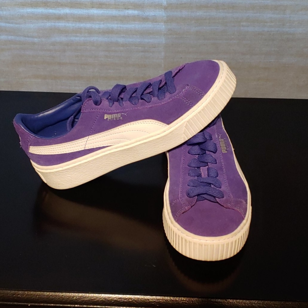 Big Girls Puma Suede Sneaker